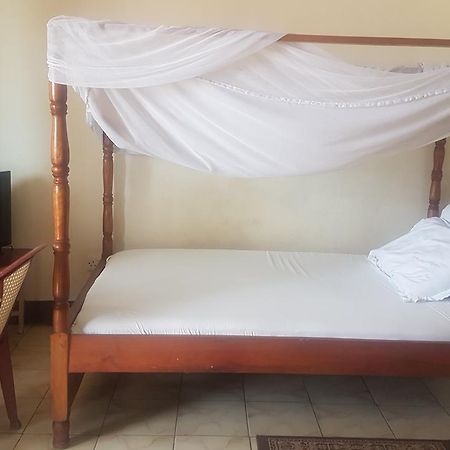 Dodoma Serene Hotel Момбаса Екстер'єр фото